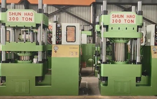 Modelo de venda nº 1 da Shunhao: Máquina automática de moldagem de talheres de melamina de 300 toneladas
    