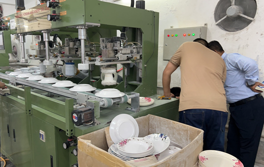 Orientação para trabalho no exterior da fábrica Shunhao: Melhorando a qualidade e a eficiência